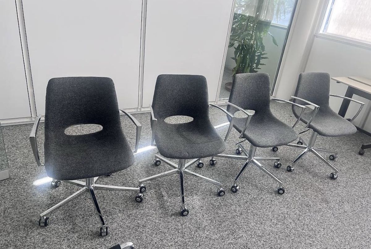 Interio Sedie: 4x Interio Sofia II Bürostühle - Top Zustand! – Usato da Büron venduto da Eselhudi