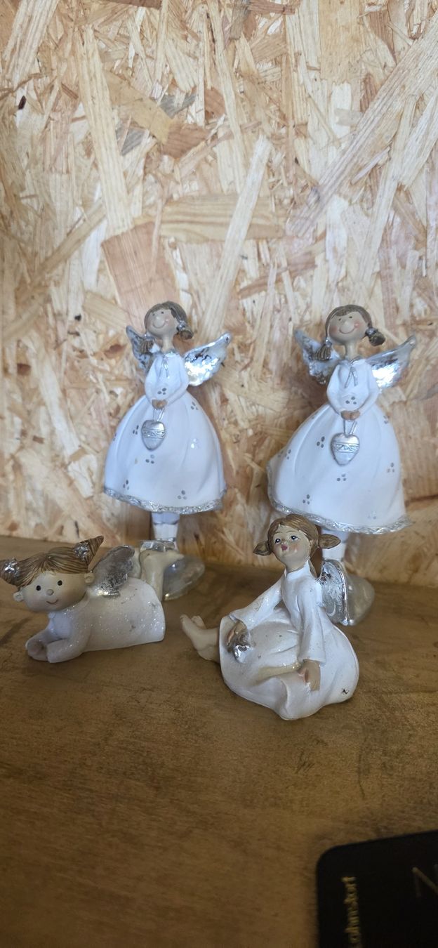 Tutte le decorazioni: 4 Engelsfiguren  – Usato da Kaufdorf venduto da Nati-Nati 3