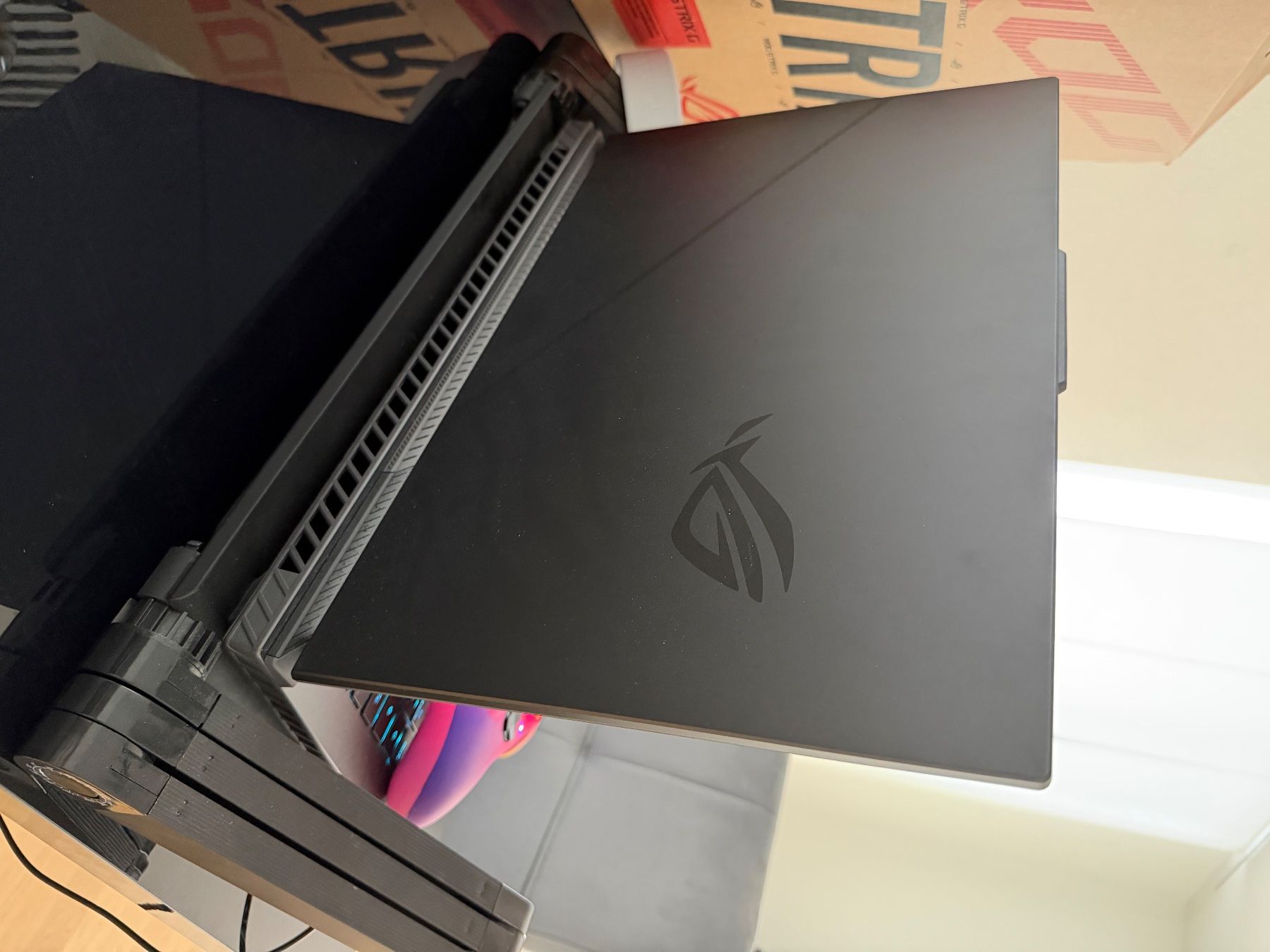 Asus Notebook: ASUS ROG Strix Gaming Notebook g18 fast wie neu – Usato da Reiden venduto da rob_7dkf 2