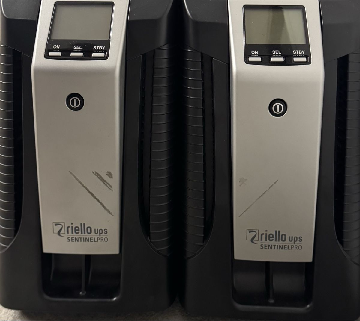 Akkus & Batterien: Riello UPS Sep 3000a5 Pro - USV – Gebraucht aus Stallikon von esi_b7wy