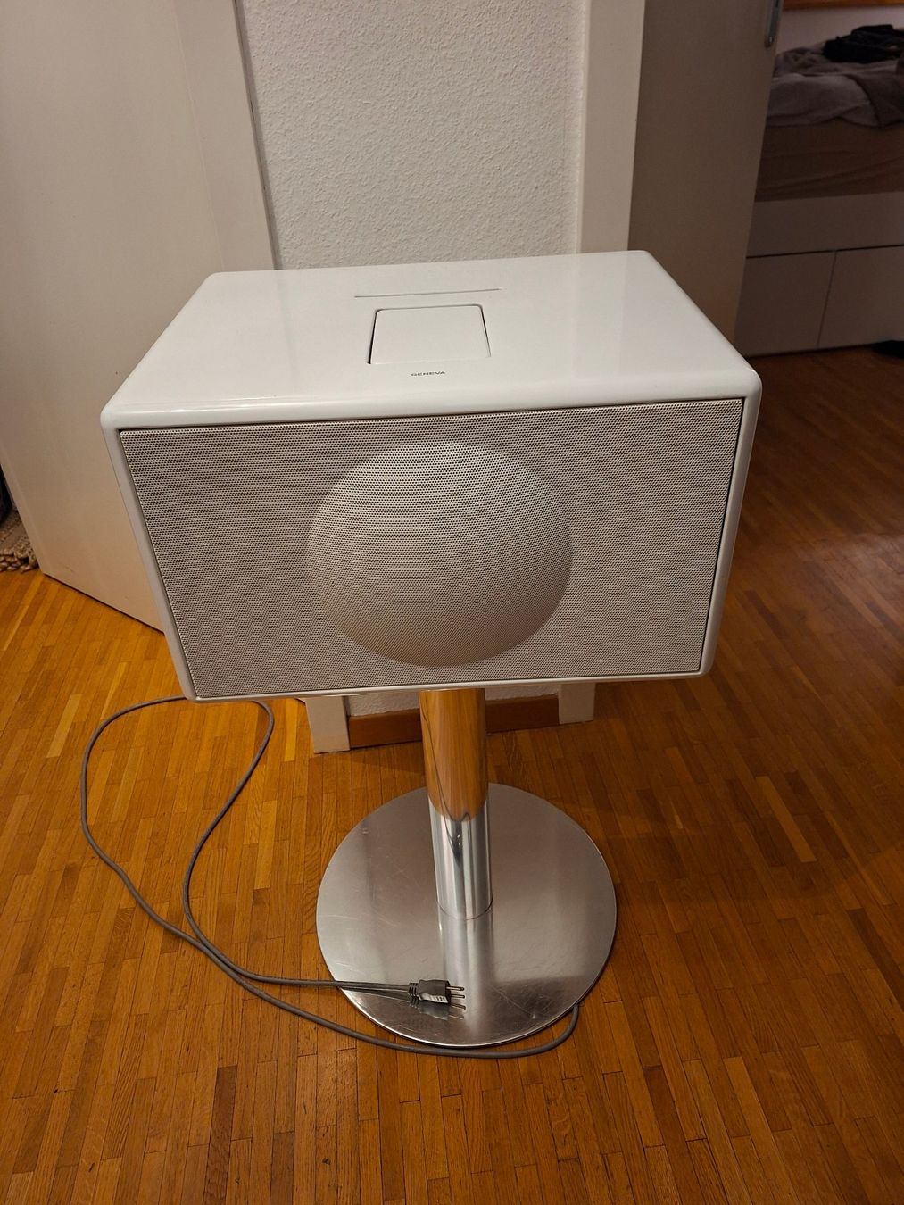 Geneva Radio: Enceinte Geneva hifi colone – Usato da Plan-les-Ouates venduto da boudatte