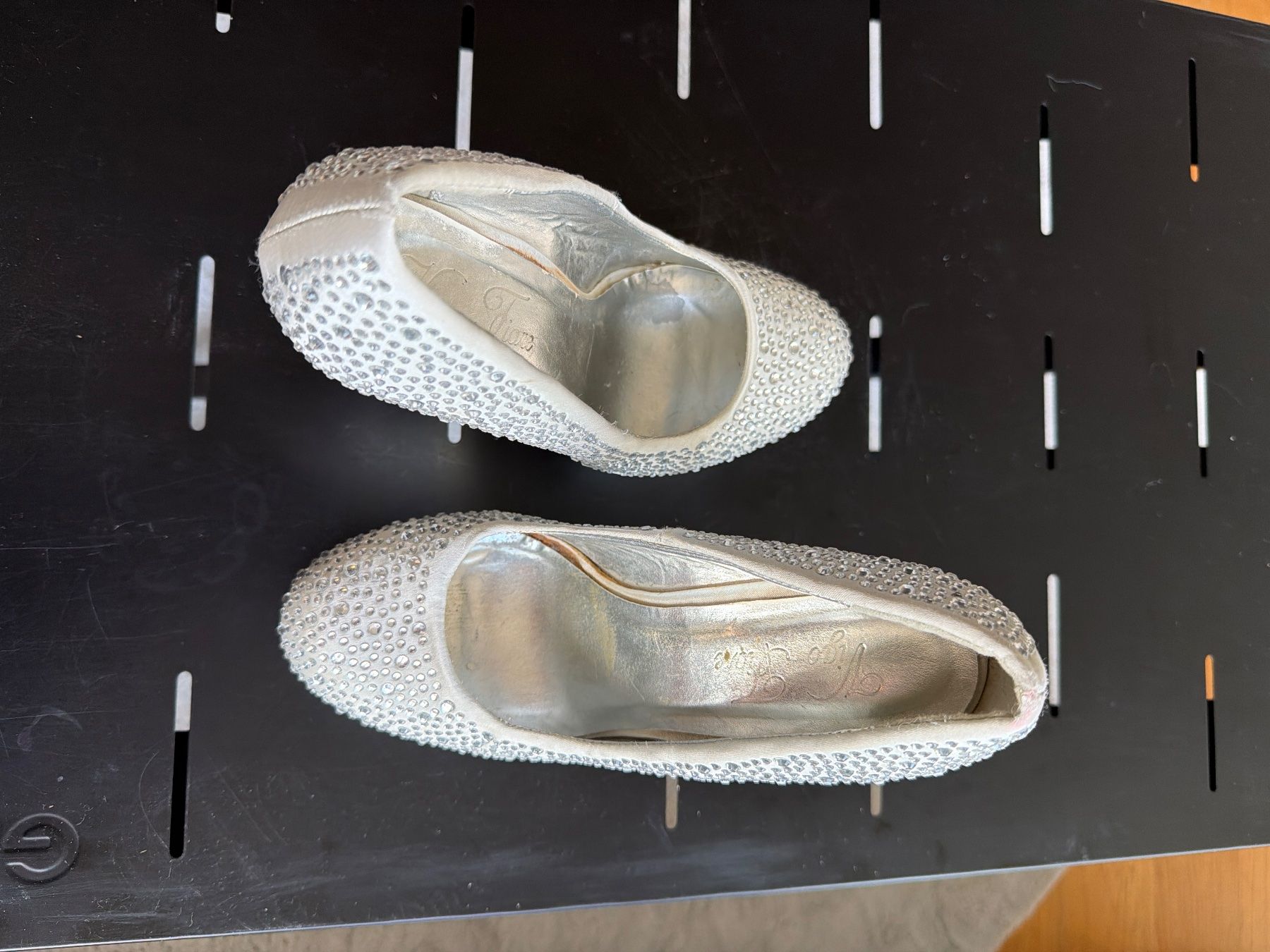 Scarpe da donna: Glitzernde High Heels, Silber, Grösse 40 - Festlich! – Usato da Pfäffikon ZH venduto da MM8619 1