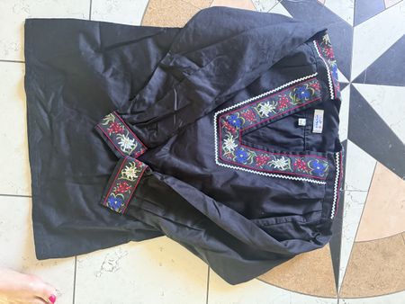 Sennenbluse schwarz neu