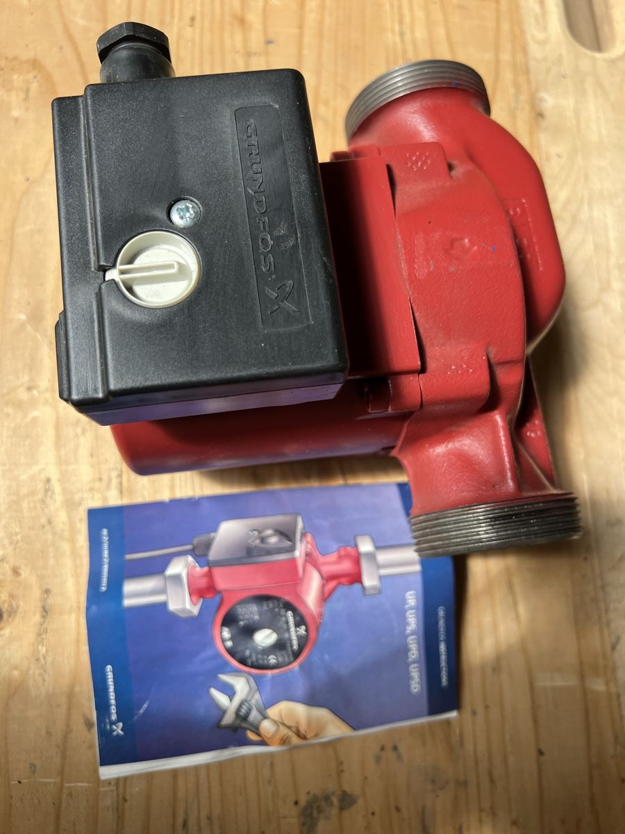 Grundfos Pompe & Parti di ricambio: Grundfos Pumpe neu mit Verpackung  – Nuovo e nell'imballaggio originale da Neuenhof venduto da Willi111 2