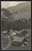 Gstaad, Blick zum Hotel Royal, im Vorder