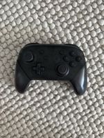 Nintendo Switch Pro Controller schwarz guter Zustand