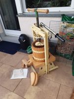 Grosse Saftpresse / Beerenpresse / Mostpresse