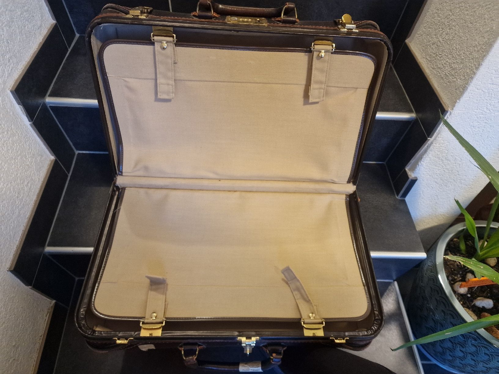 Reisekoffer: Valise vintage en cuir marron – Gebraucht aus Collonges von 2D_Collector 6