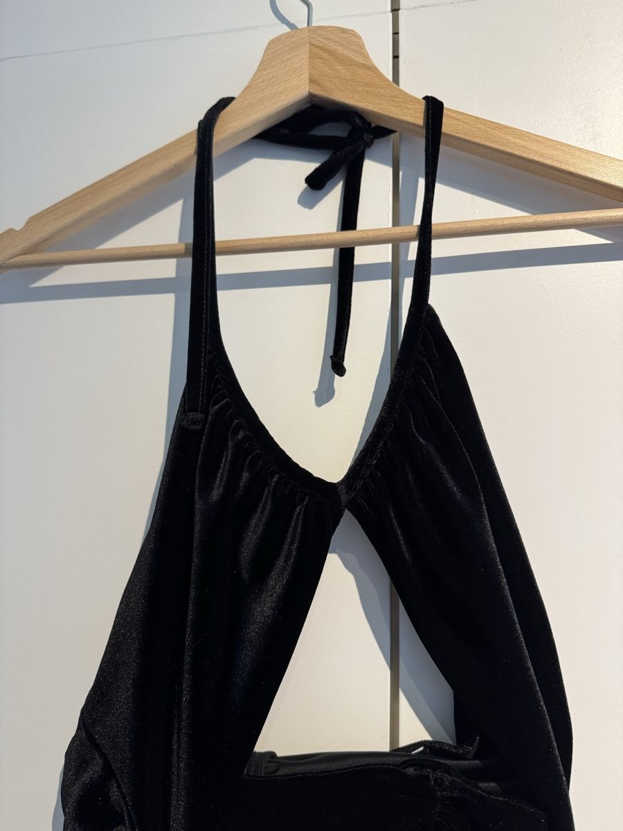 Zara Vestiti: Mini-robe noire Zara en velours - Taille M – Usato da Genève venduto da sar_852v 3