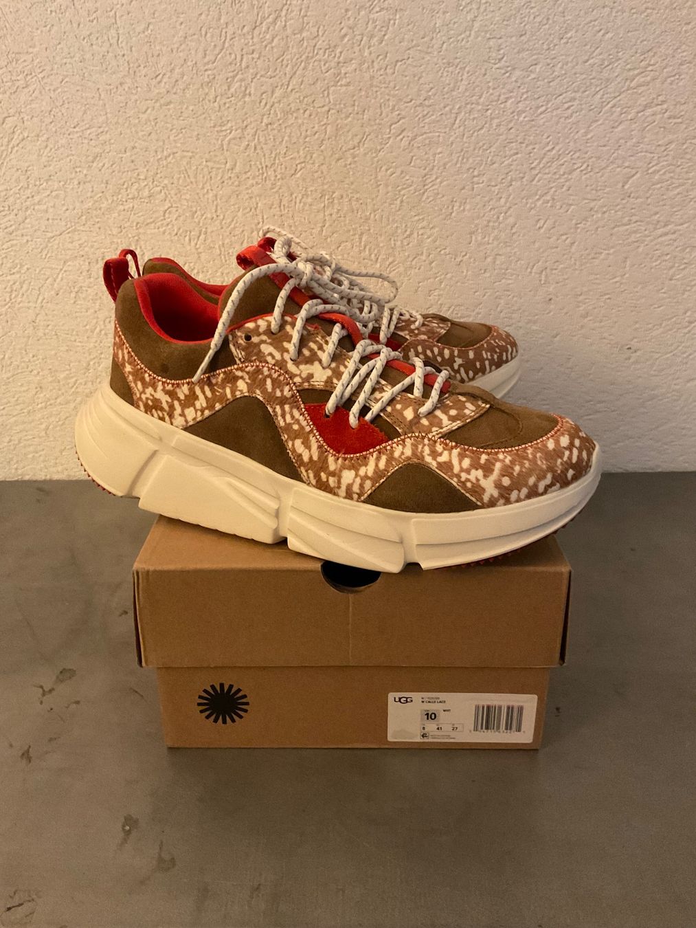 Ugg Scarpe da uomo: UGG baskets Calle Lace pointure 42 – Nuovo (secondo la descrizione) da Chippis venduto da Mecla