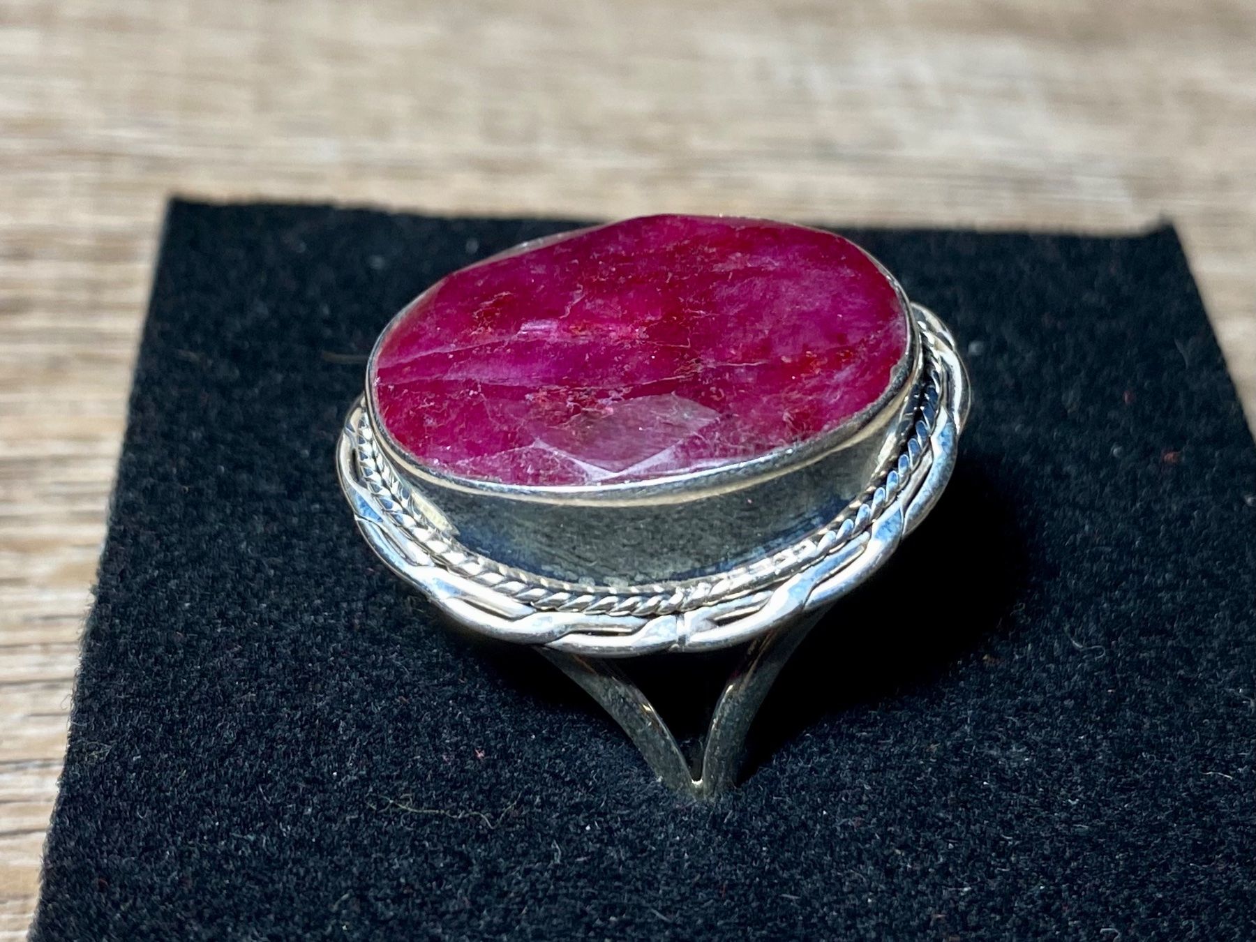 Ringe: orientalischer Silberring mit grossem natürlichem Rubin – Neu und originalverpackt aus Laax von Kiki_Kingdom3 3