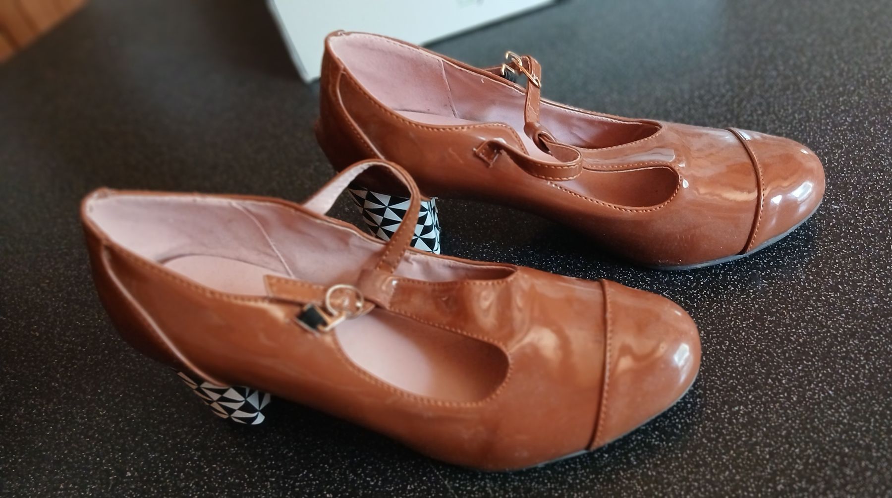 Damenschuhe: chaussures à  talon, souliers – Gebraucht aus Montcherand von petiteoune75 8