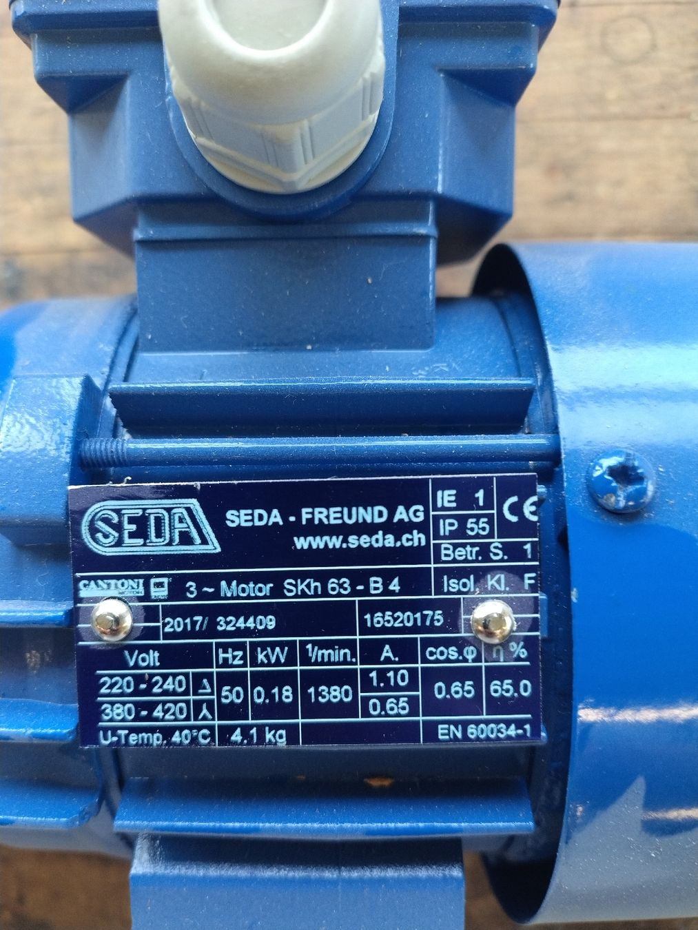 Motoren: Getriebemotor  – Neu und originalverpackt aus Brüttisellen von Grorbas 1