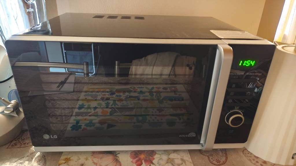 Forni: Forno microonde LG – Usato da Locarno venduto da lan_jf9k
