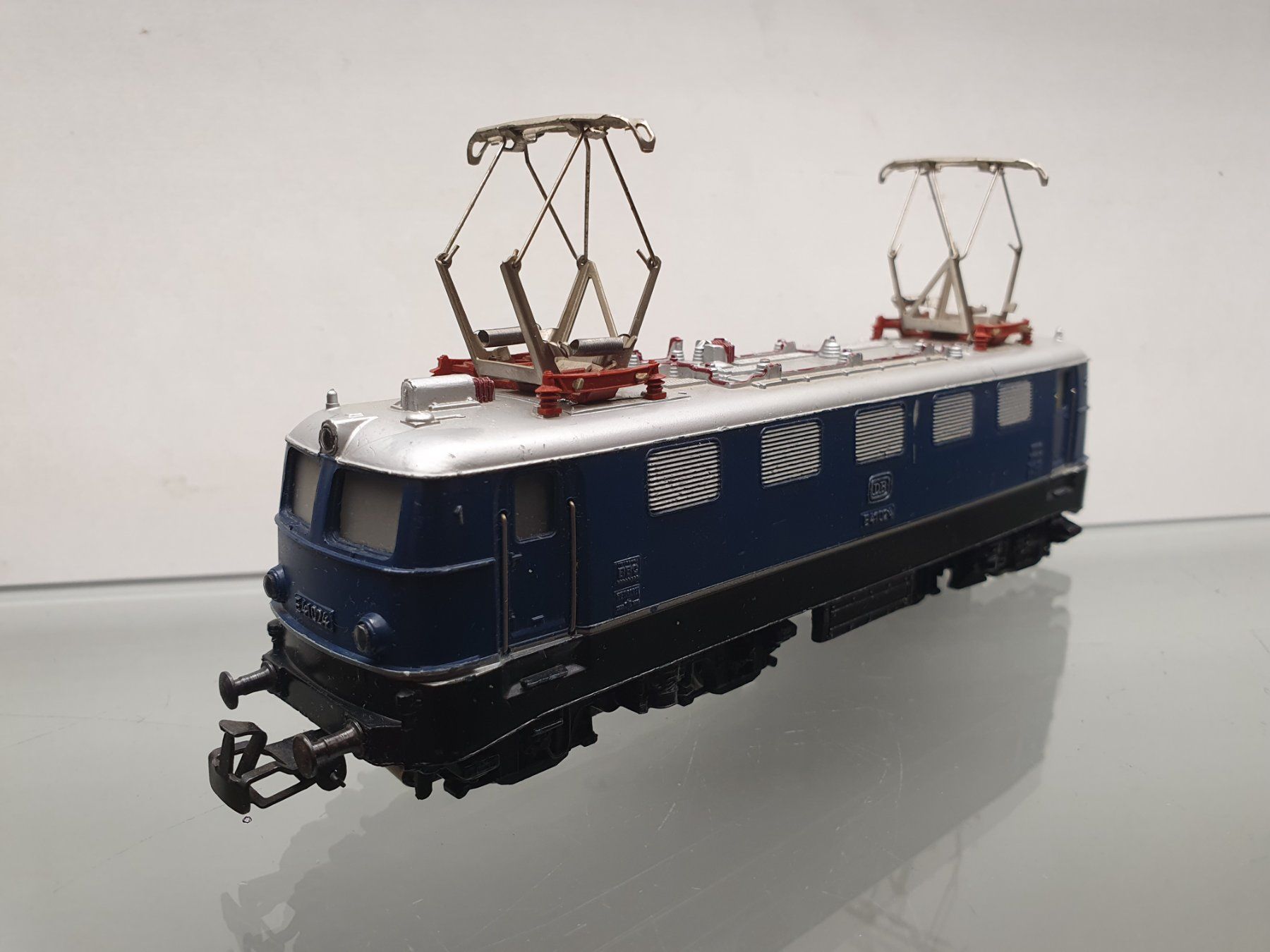 Märklin Modellini di ferrovie: MÄRKLIN: DB E-LOK BR E 41 BLAU GUSSMODELL – Usato da Biglen venduto da taunus82 1