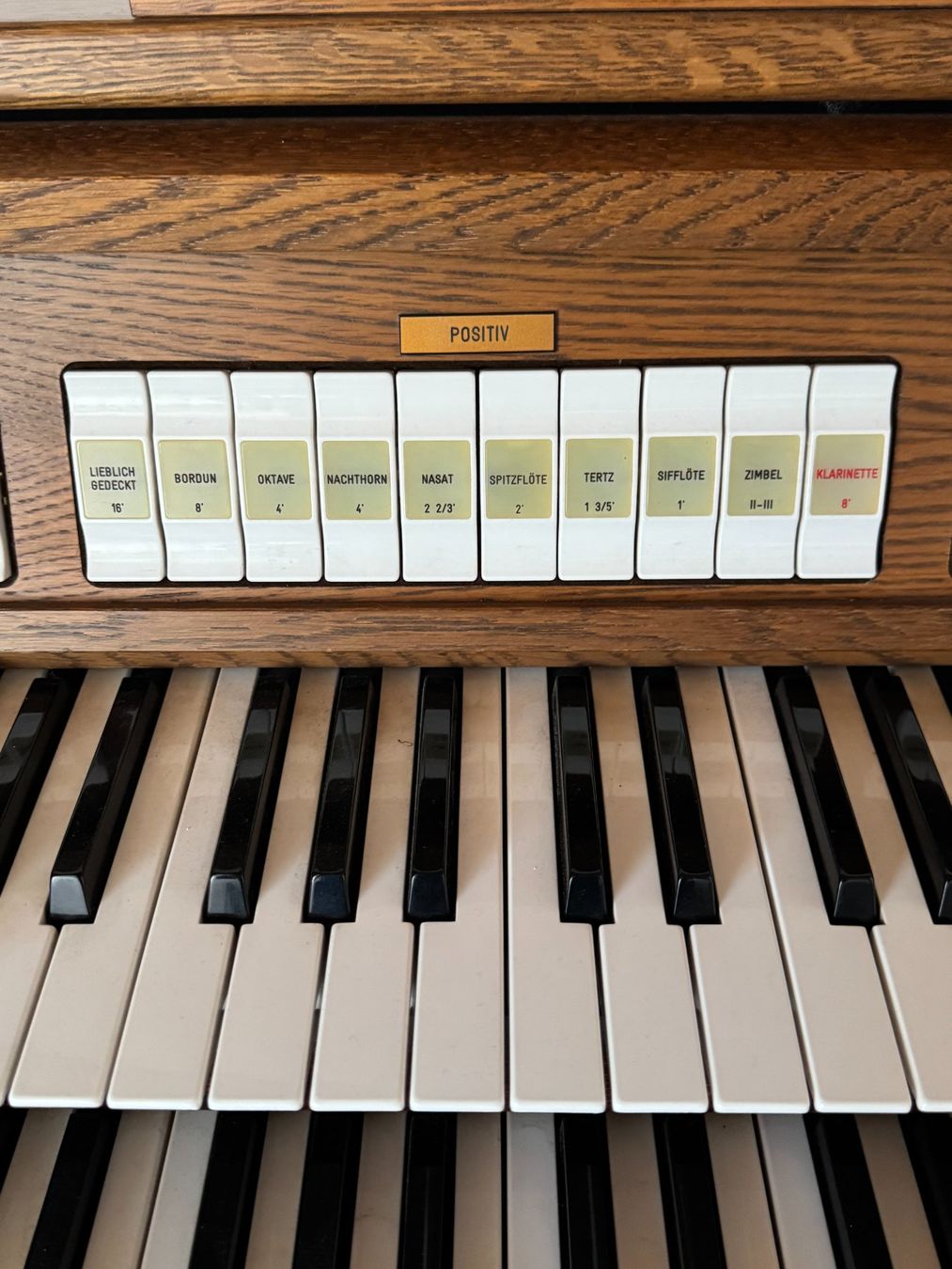 Strumenti musicali: Hausorgel Johannus Opus 1410 – Usato da Aarberg venduto da simplify10 4