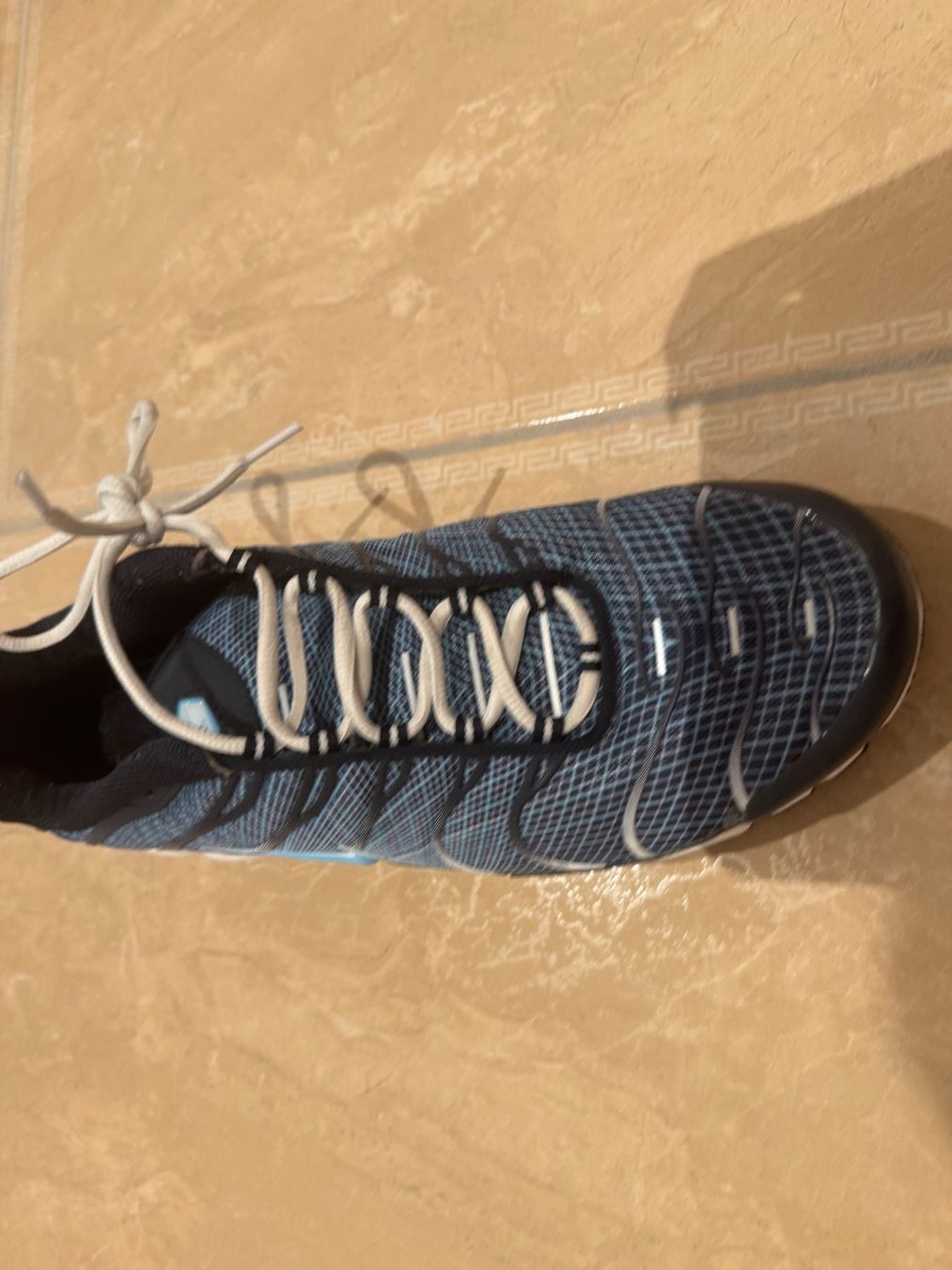 Nike Herrenschuhe: Nike Air 8 DN8 Sneakers, 47 – Gebraucht aus Klingnau von Markus14 2