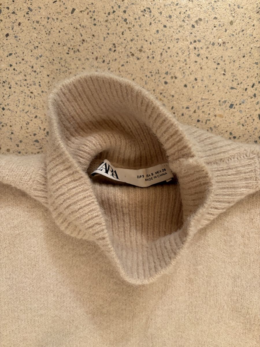 Zara Pullover & Sweatshirts: Zara Langer Rollkragenpullover beige Grösse S – Gebraucht aus Zürich von tiiina4 3