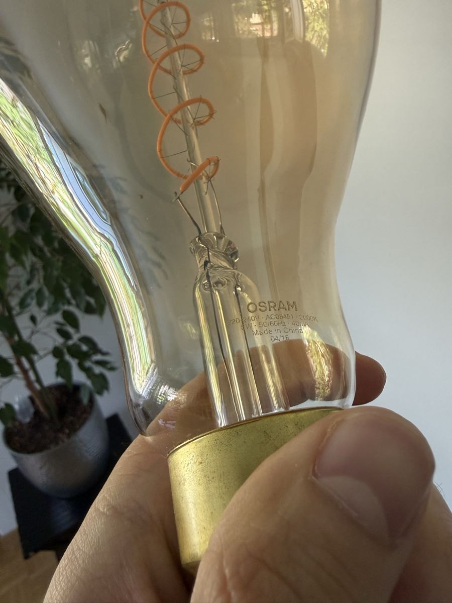 Osram Lampade: Osram LED Glühbirne Groß – Usato da Zollikerberg venduto da n737_P5 2