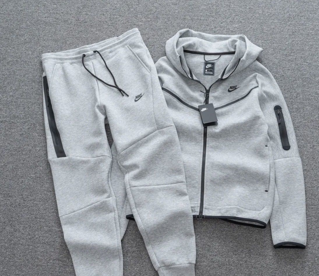 Nike Kleiderpakete: Ensemble Nike Tech Fleece gris taille L neuf – Neu (gemäss Beschreibung) aus Meyrin von ubz_72xl