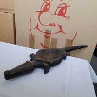 Holztablett mit Figur  Handarbeit  rustikale Ethno Deko
