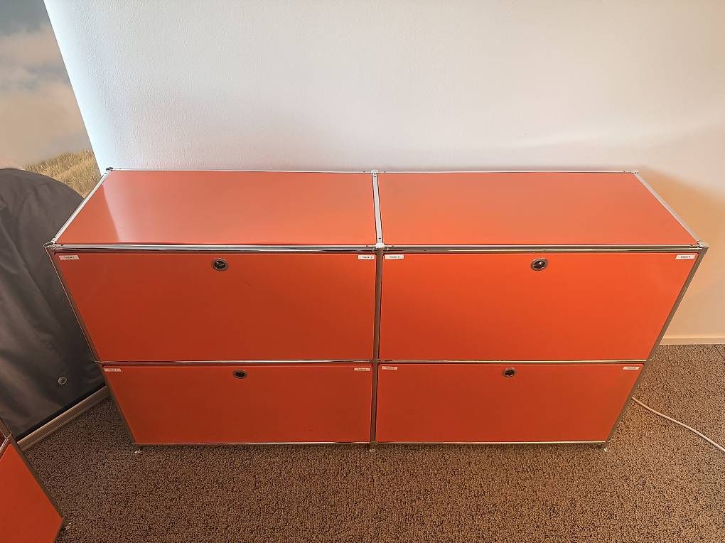 Commodes: System 4 Designmöbel  Orange  2 Sideboards (Set bevorzugt) – D'occasion à Rikon im Tösstal par abd_67zx 1