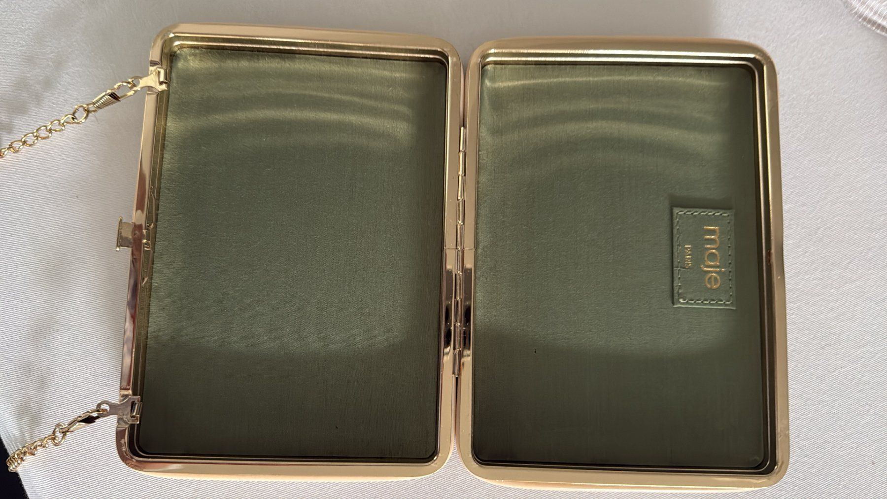 Maje Borse da donna: Clutch – Usato da Köniz venduto da Evafelchlin 6
