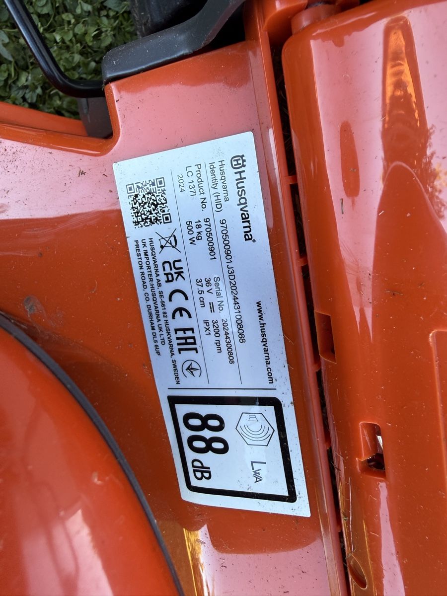 Husqvarna Tagliaerba: Husqvarna LC 137i Rasenmäher – Usato da Aedermannsdorf venduto da Nicki2315 6