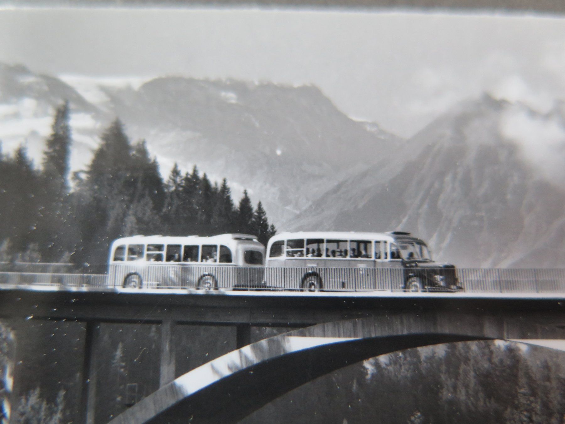 Cartes postales: ACHSETEN - POSTAUTO FRUTIGEN-ADELBODEN – D'occasion à Wittenbach par lipasal 1