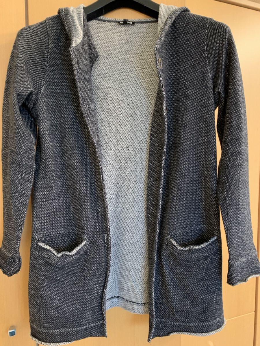 Giacche: Kenny S. Strickjacke mit Kapuze, Gr. 34 – Usato da Wilen b. Wil venduto da Huibuh 2
