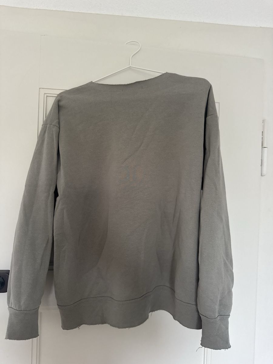 Maglioni & Felpe: Basic Olive Sweater – Usato da Otelfingen venduto da mar_sy7r 1