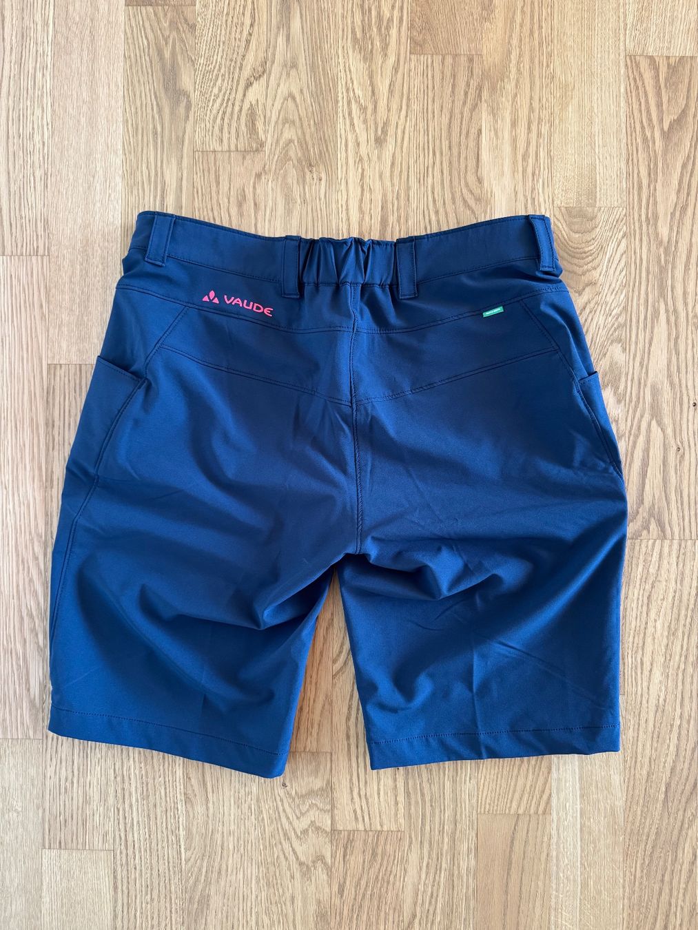 Vaude Pantaloni: Ungetragene Vaude Damen Shorts Gr. 40 – Nuovo (secondo la descrizione) da Baar venduto da MoonLanding 1