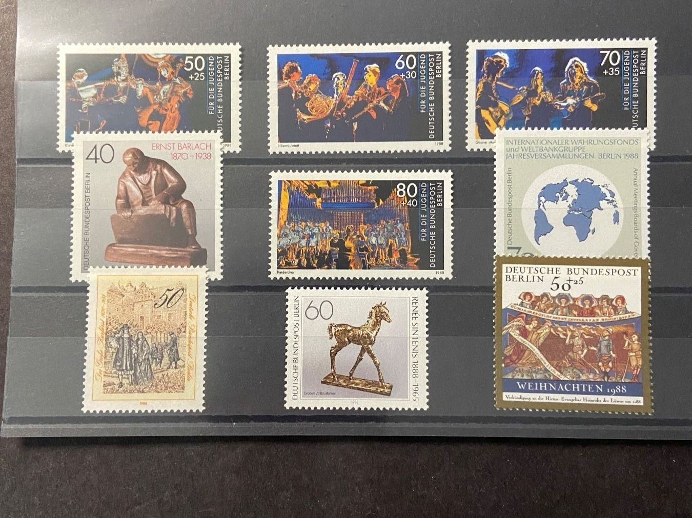 Tutti i francobolli: Berlin 1988 Jahresausgabe  ** – Usato da Wil SG venduto da fva01 2