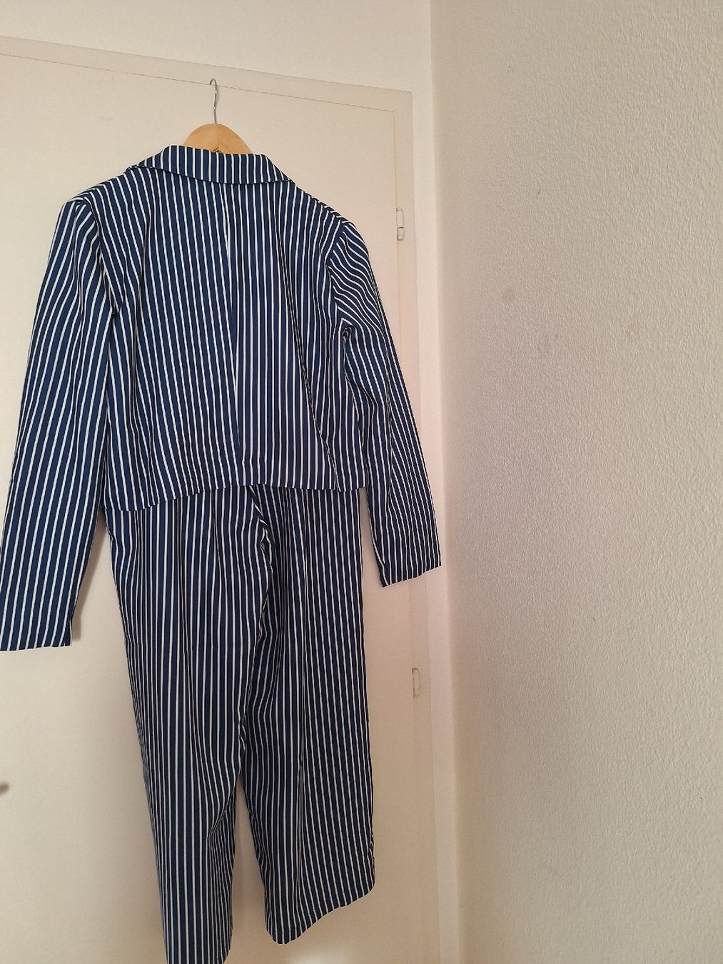 Ensembles & Tailleurs: Ensemble veste et pantalon – Neuf (Voir description) à Fribourg par car_6vvs 1