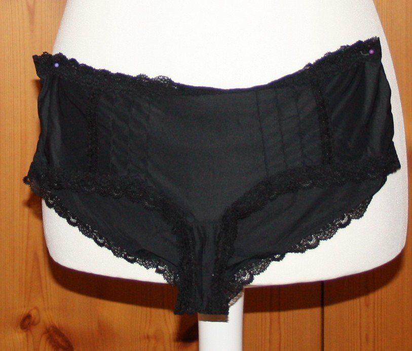 Altra biancheria intima: Hose schwarz Gr. L (36) – Usato da Flüelen venduto da Diversicum-Textil