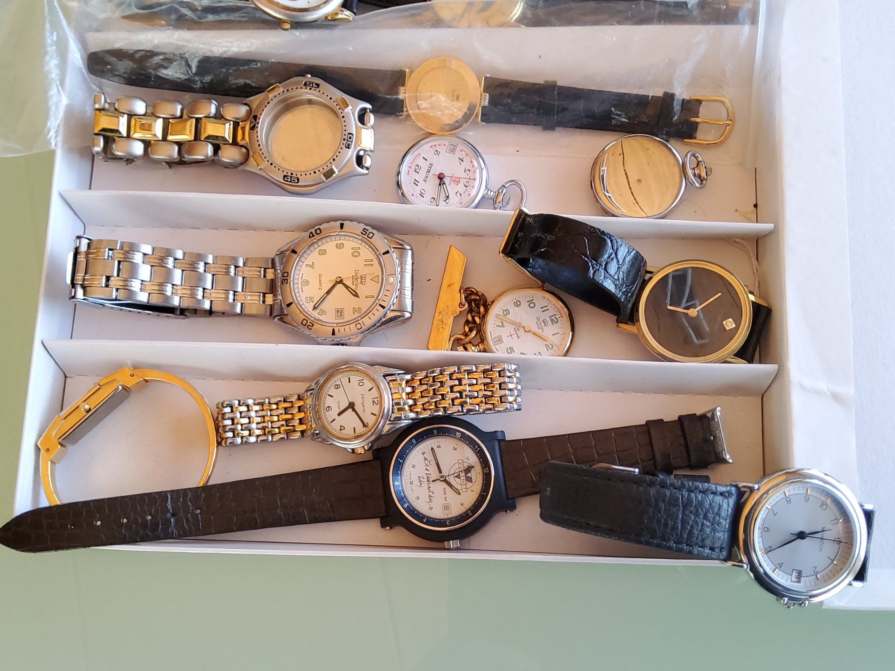 Uhren: Lot de montres  – Defekt aus Malleray von Broc-Mo 7