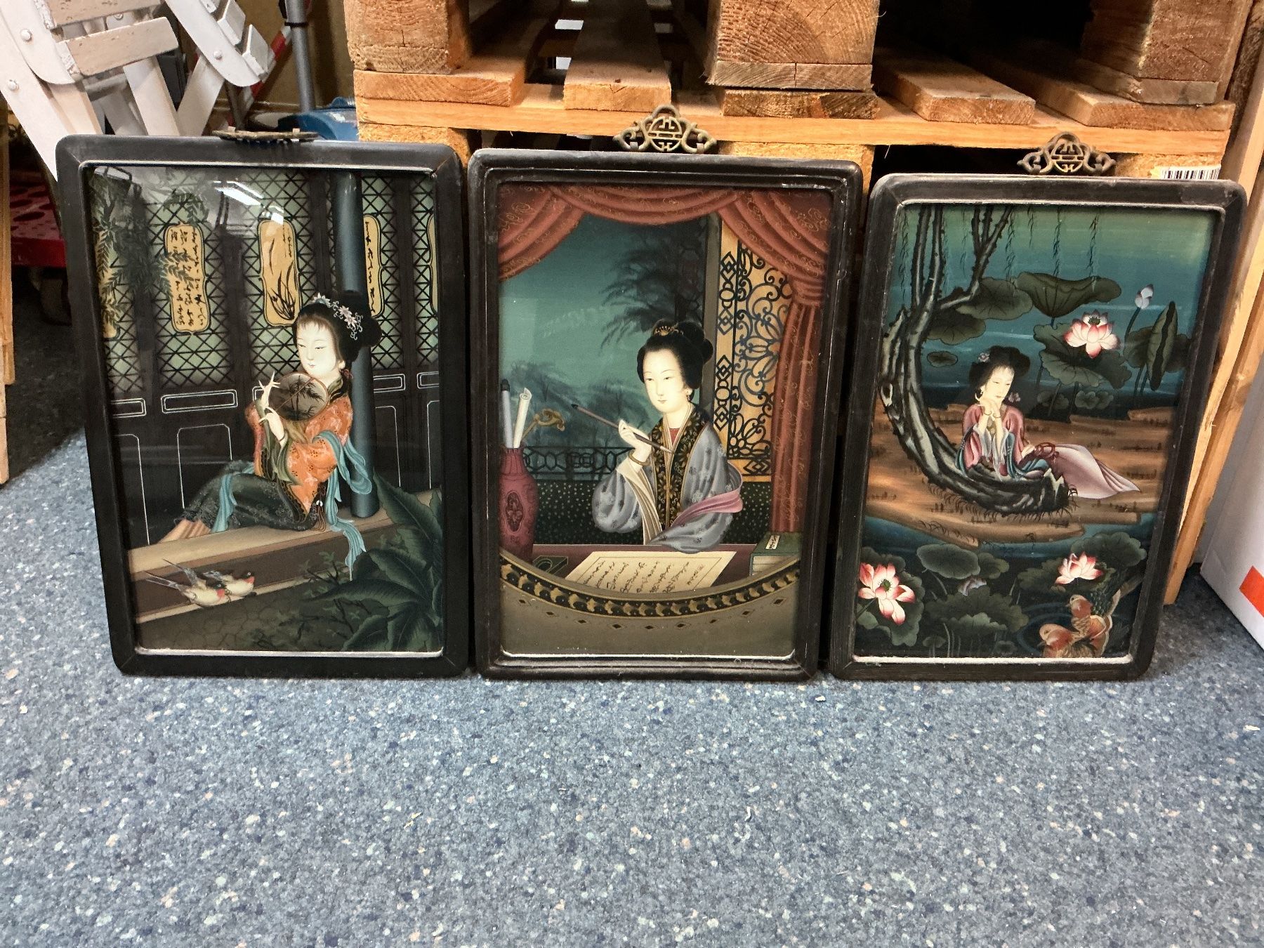 Dipinti: Asiatische Hinterglasmalerei – Usato da Bern venduto da vielerart