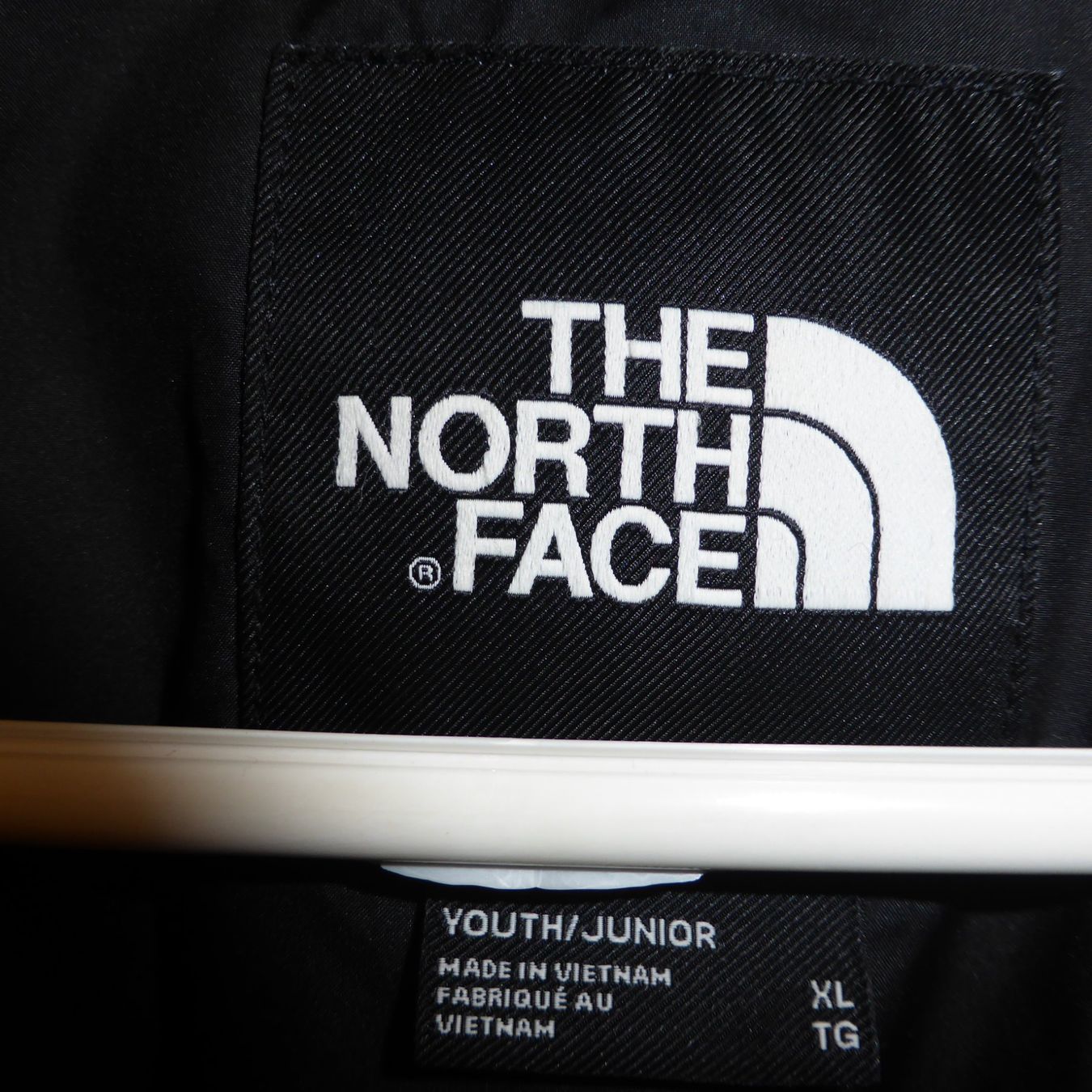 North Face Giacche & Cappotti: Daunenjacke THE NORTH FACE, Gr. JUNIOR/XL – Usato da St.Gallen venduto da regenbogen5 1