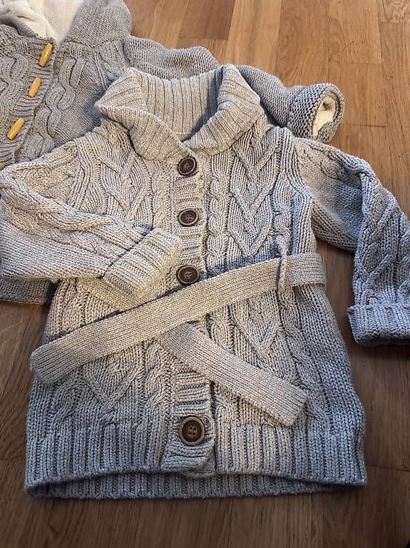 Jacken & Mäntel: Cardigan / Strickjacken - Gr 86 – Gebraucht aus Adliswil von vio_yk6b 1