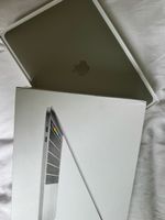 MacBook Pro 13 “ Zoll 256 GB