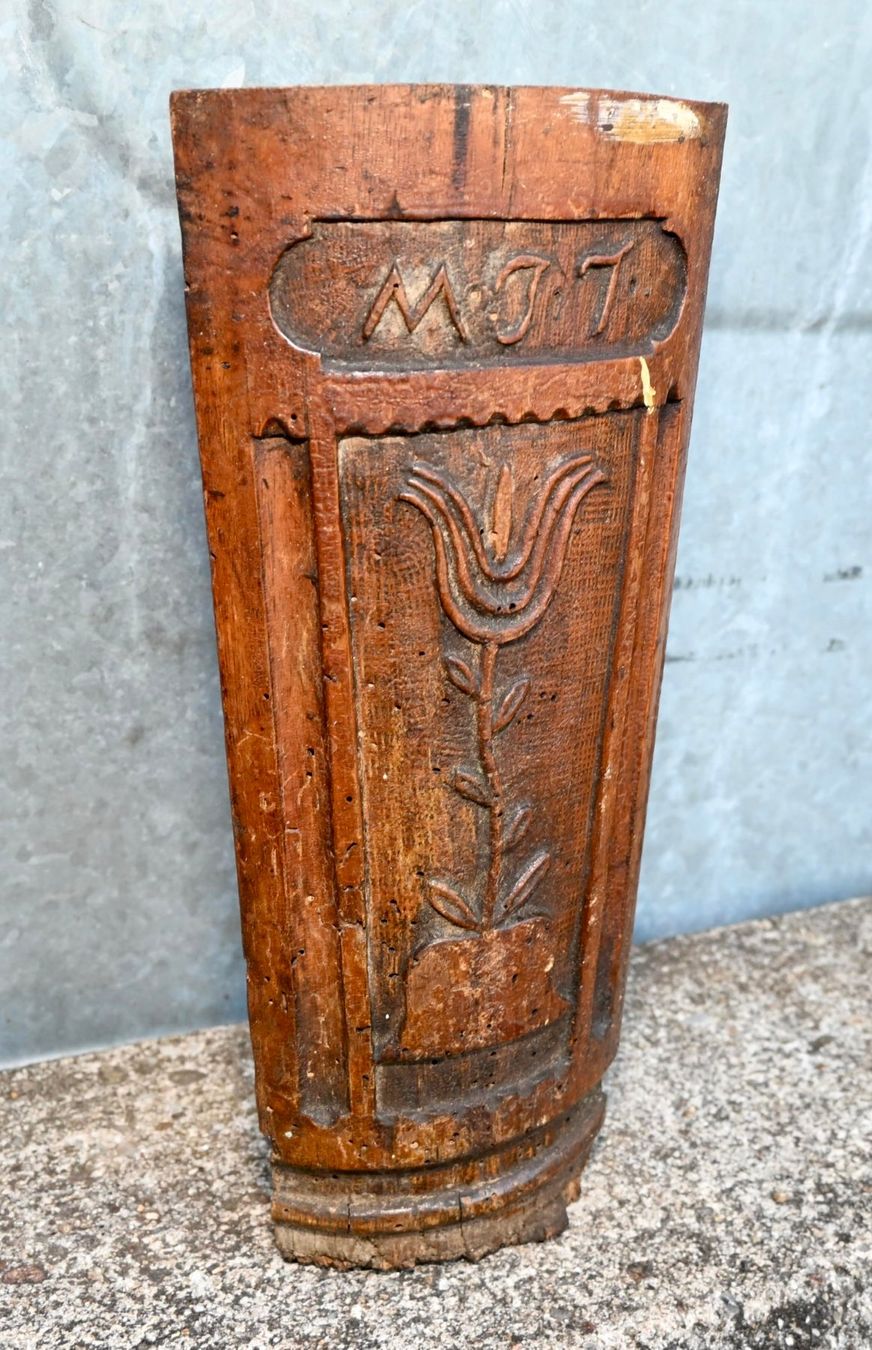 Altri mobili d'antiquariato: geschnitztes Architekturfragment Hartholz MJT möbelteil? – Usato da Pfaffhausen venduto da mono_rec 2