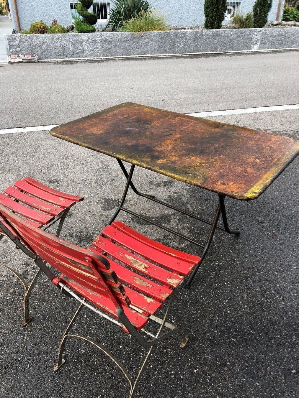 Set di tavolo e panche: Gartentisch und Stühle 1920er ab 450.-!! – Usato da Starrkirch-Wil venduto da charlywatson 2