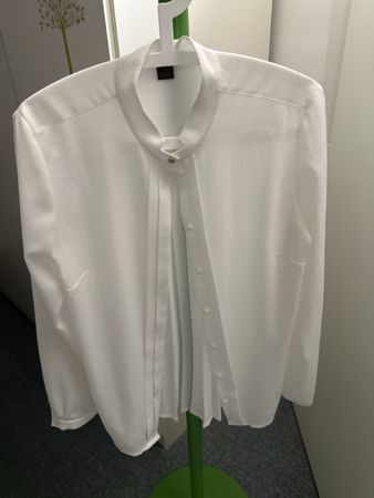 Damen Bluse weiss mit Plissee Langarm guter Zustand