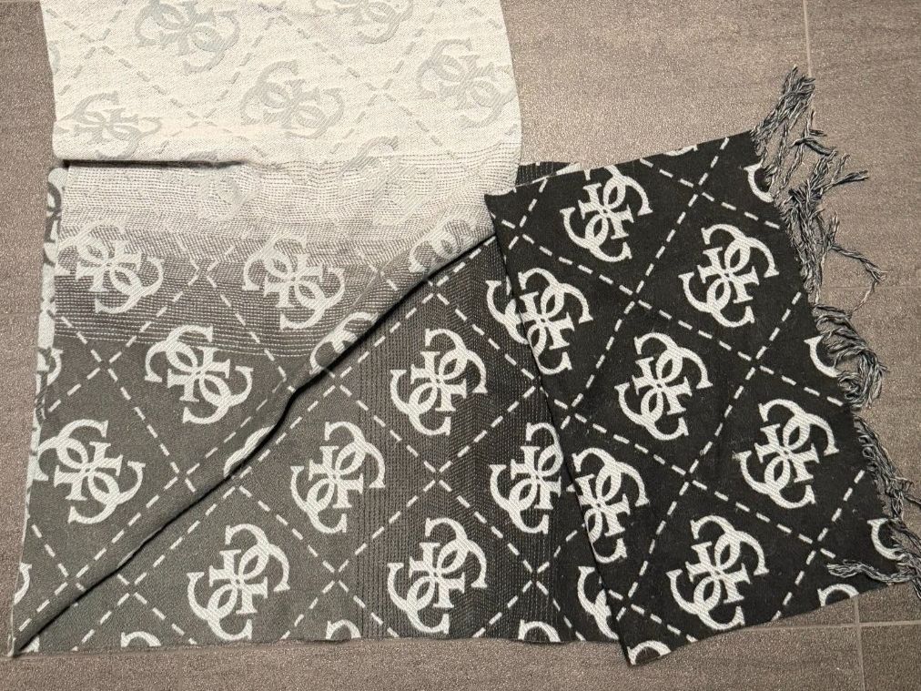 Guess Foulards, Tücher & Schals: Guess Schal – Neu (gemäss Beschreibung) aus Geuensee von Mary32