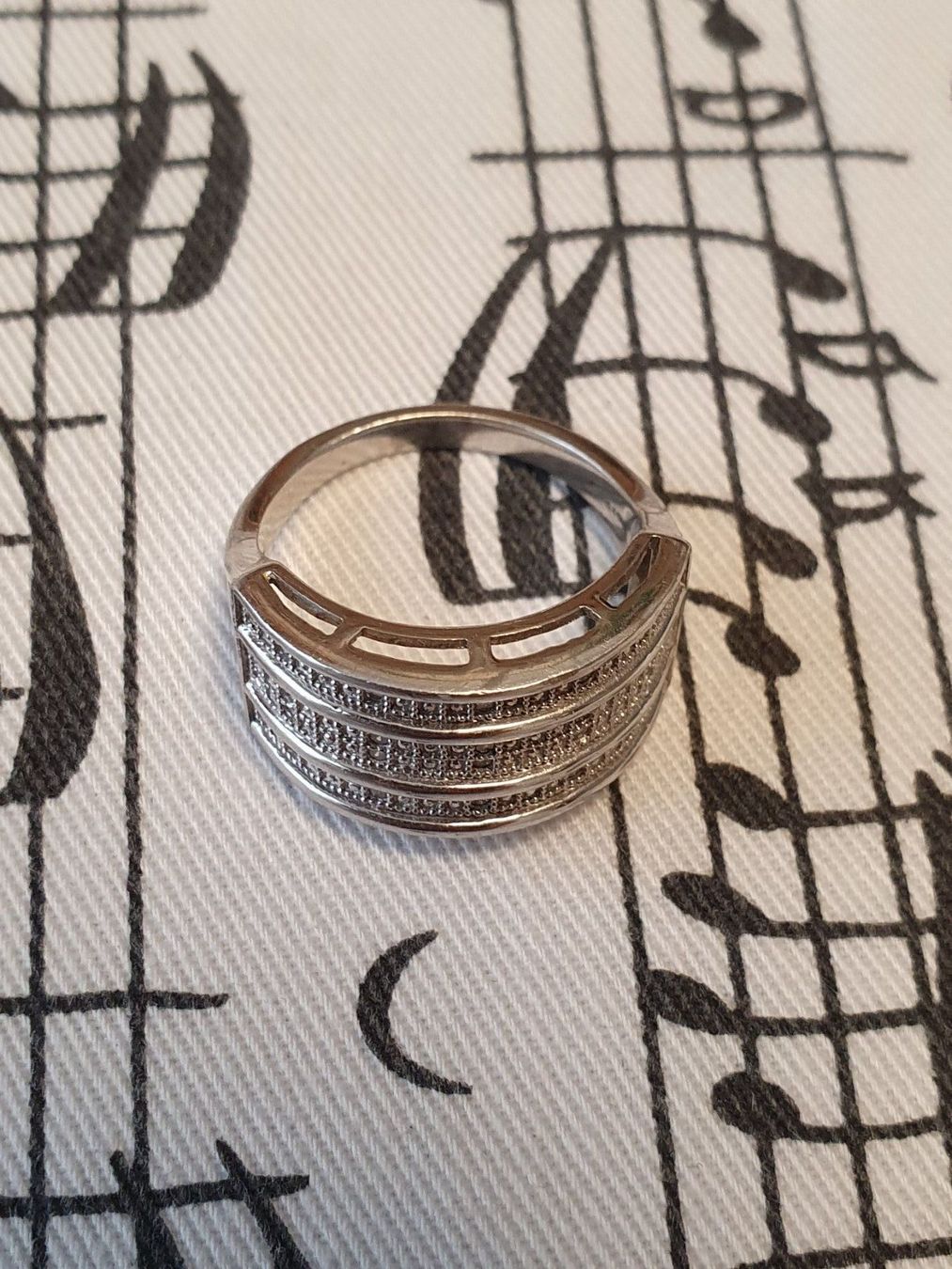 Ringe: Funkelnder, Designer Zirkonia-Ring in – Gebraucht aus Wohlen AG von palmsprings 4