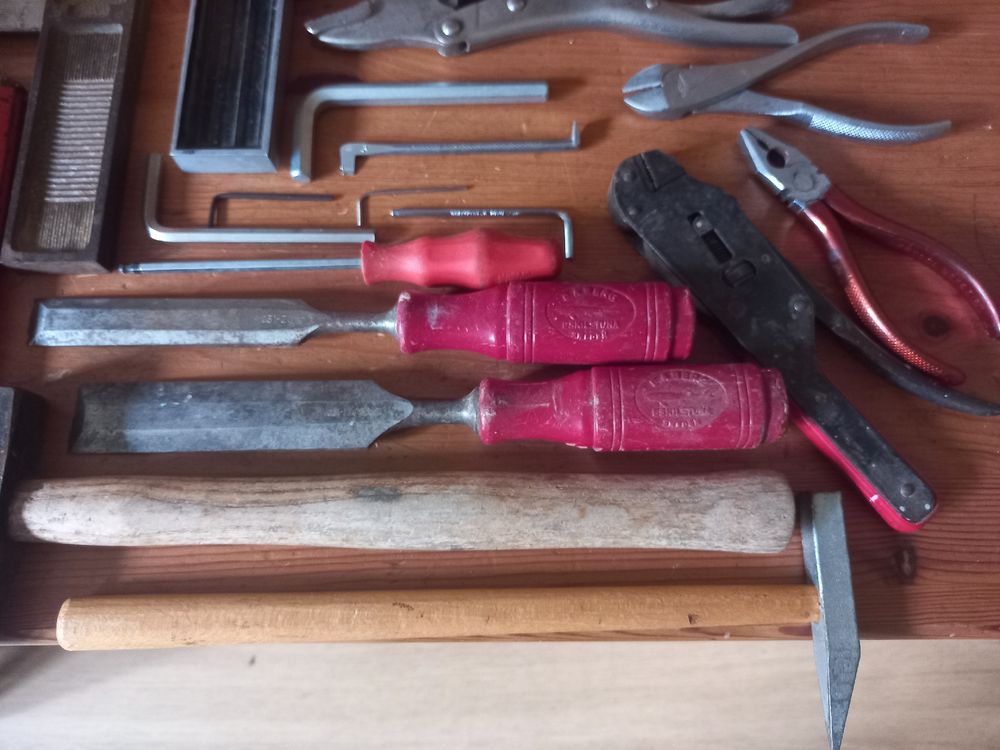 LOT WERKZEUG, TEILS ANTIK UND SPEZIELL | Kaufen auf Ricardo