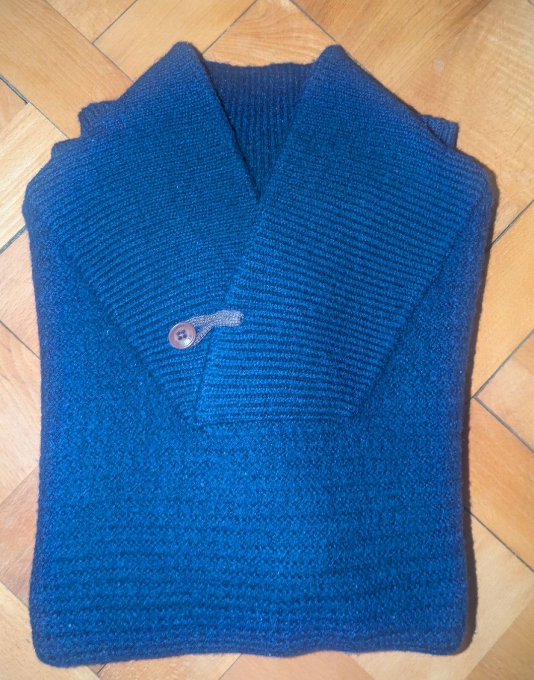 Maglioni & Felpe: Selected Homme - Pullover mit V-Ausschnitt, Gr. XL – Usato da Winterthur venduto da PMeyja03