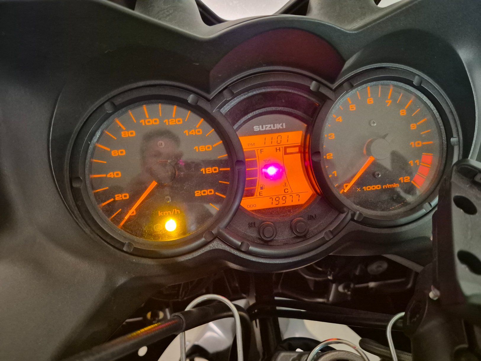 Suzuki Touring: Suzuki V-Strom DL 650 – D'occasion à Waltenschwil par Hoipfnuesel 2