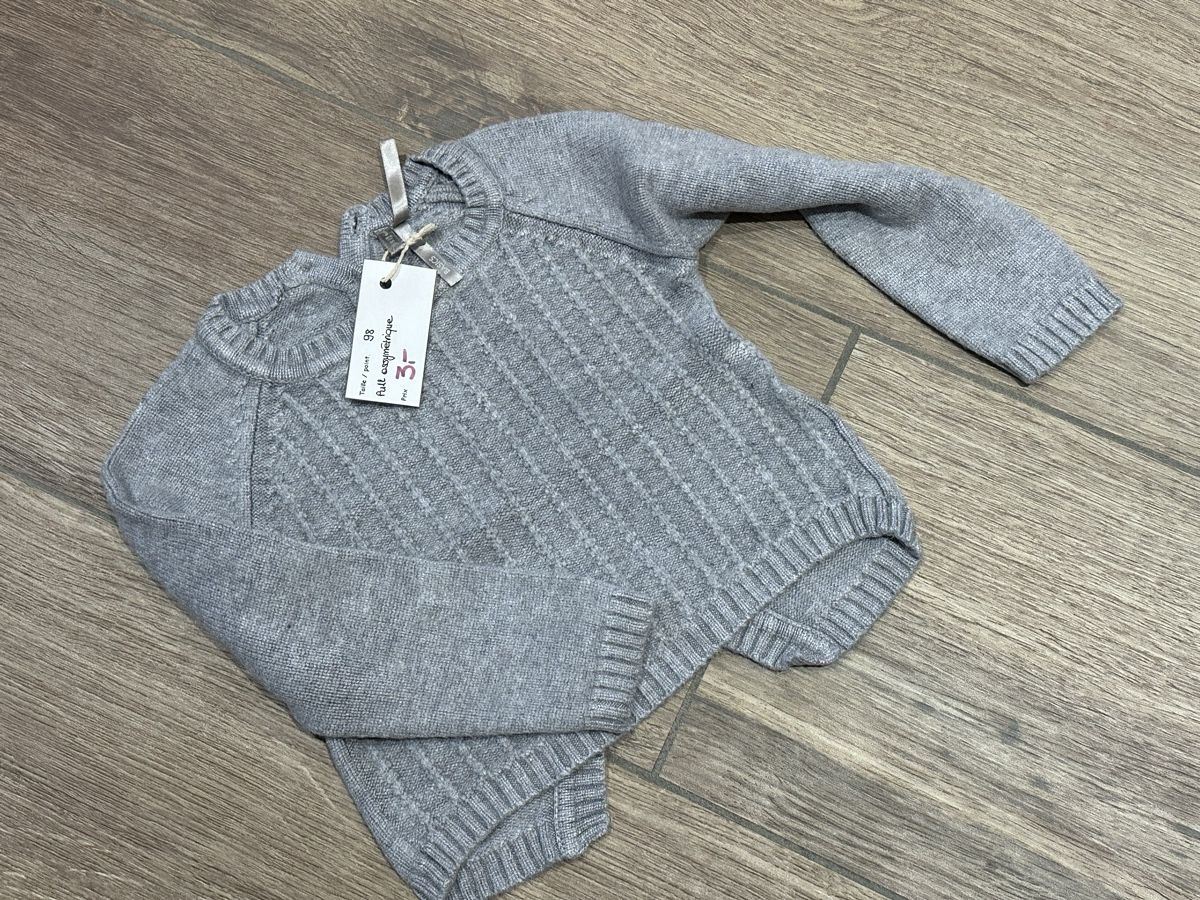 Maglioni & Felpe: Pull taille 98 - comme neuf 💫 – Nuovo (secondo la descrizione) da Le Châble VS venduto da 027_aymon