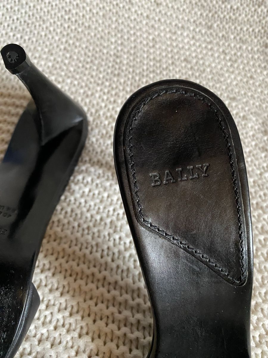 Bally Scarpe da donna: Chaussures Bally en cuir noir T 40 – Usato da Geneve venduto da Monthoux13 3